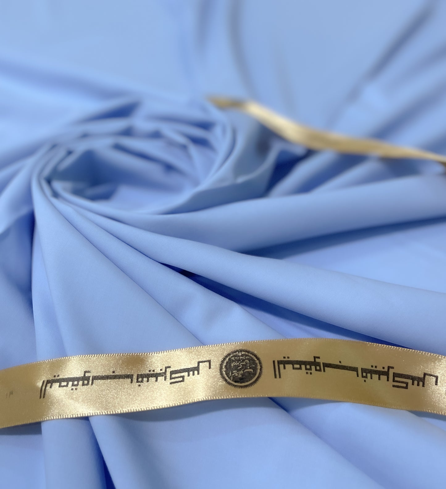 PREMIUM WASH AND WEAR MAJESTIC (light blue color)